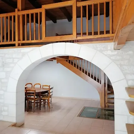Cahors Sud : Maison Quercynoise Avec Vue Sur Place Du Village Holiday home *